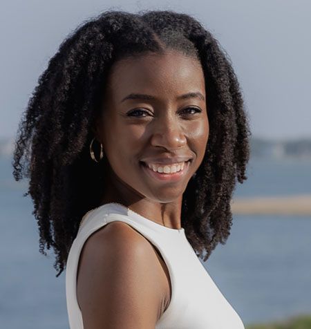 Headshot of Haneefa Willis-Johnson