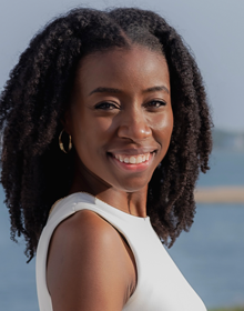 Headshot of Haneefa Willis-Johnson
