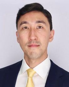 Headshot of Sean Lee