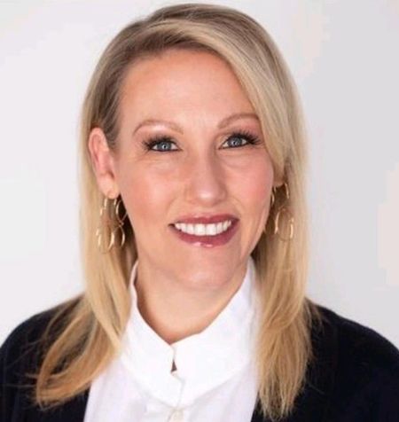 Headshot of Michelle Van Fossen